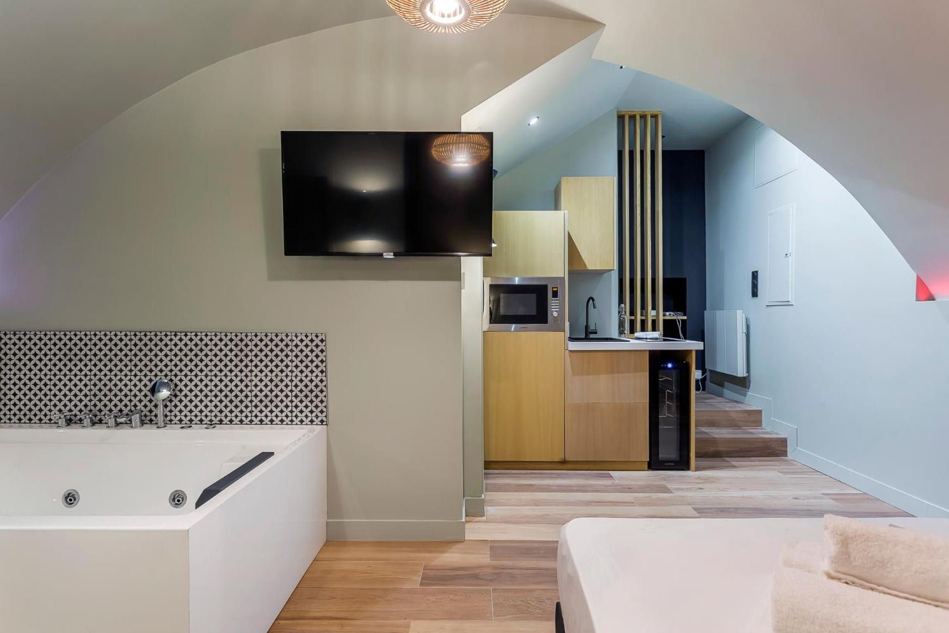 Suite Romantique Balneo Centre Lyon Bagian luar foto