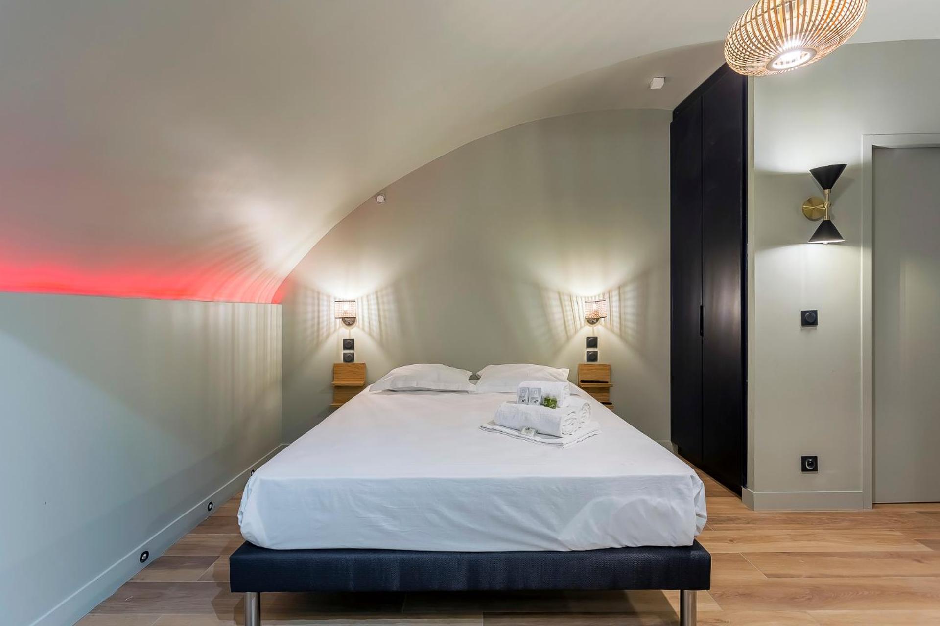 Suite Romantique Balneo Centre Lyon Bagian luar foto